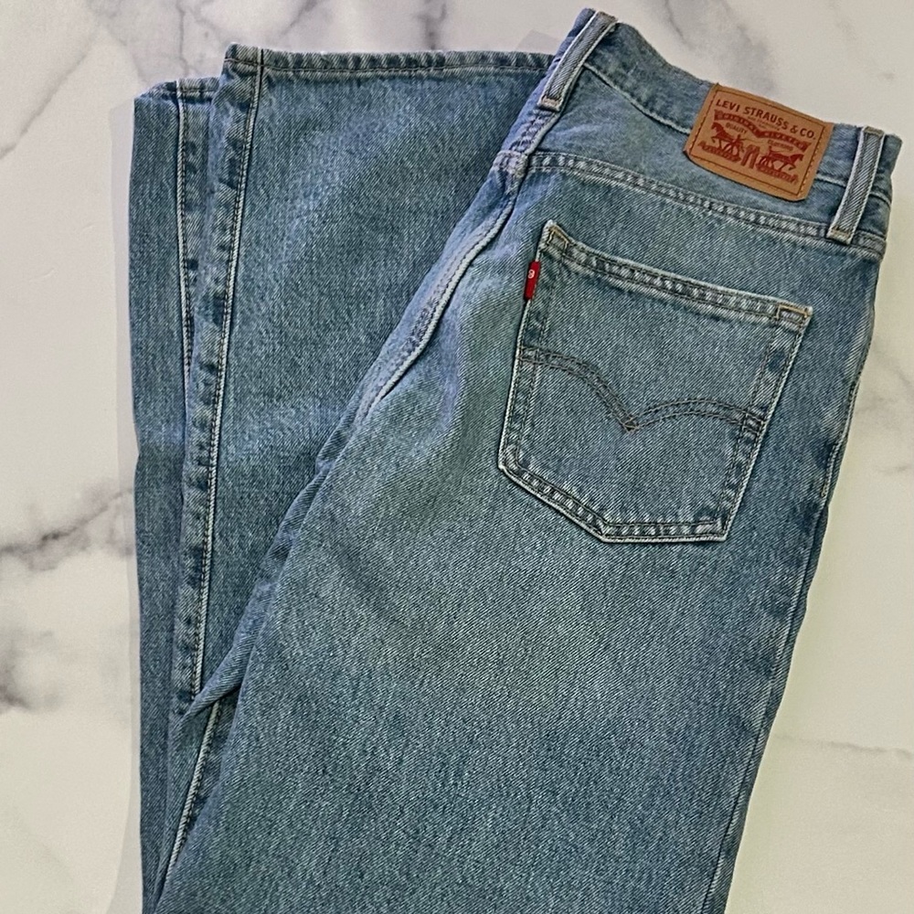 Levi's Women's Straight Blue Jeans